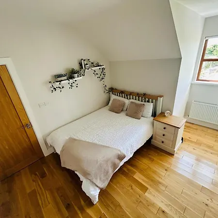 Hawthorn House Rosmuck